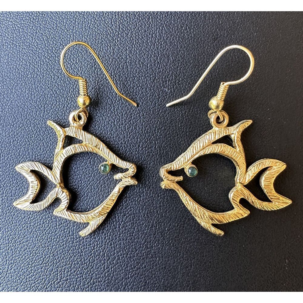 Earrings 1.5 Inch Angel Fish‎ Dangle Hook Women's Gold Plated Cut Out Green Eyes